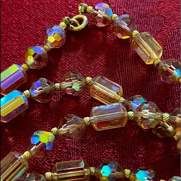 REDUCED! 27” Necklace of Vintage Citrine to Blues Aurora Borealis Glass Beads! - Picture 4 of 8